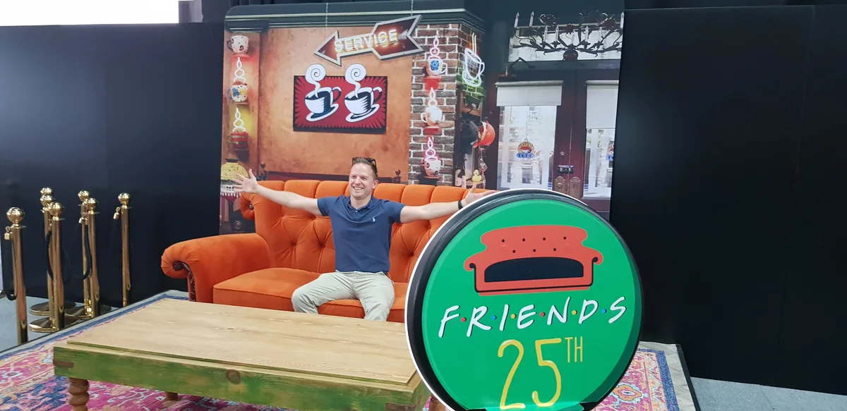 Vinyl Branding for Photo Booths: Full Wraps vs Decal Stickers