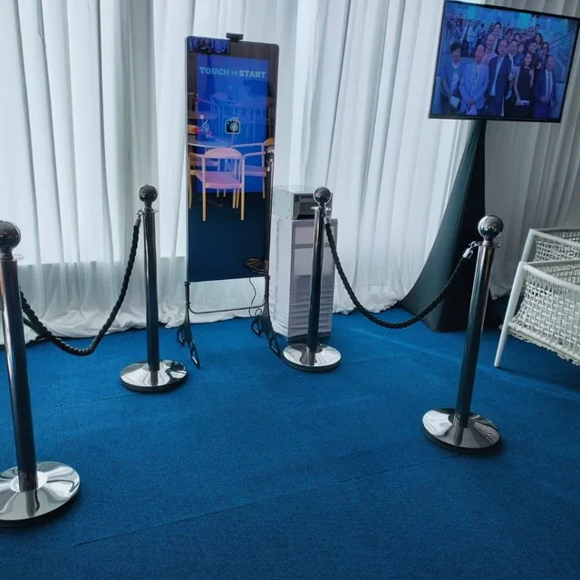 Mirror Booth at an event